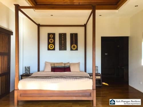 One-Bedroom Apartment with Sea View