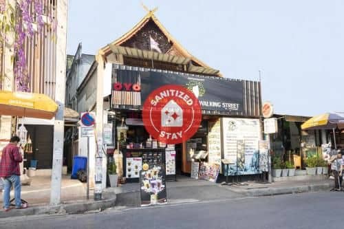 OYO 495 Baan Lanna Walking Street near Maharaj Hospital Chiang Mai OYO 495 Baan Lanna Walking Street near Maharaj Hospital Chiang Mai