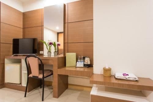 Superior Twin Room with City View