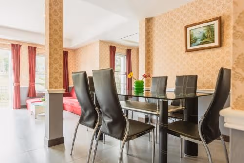 One-Bedroom King Suite