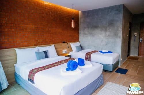 Deluxe Family Suite