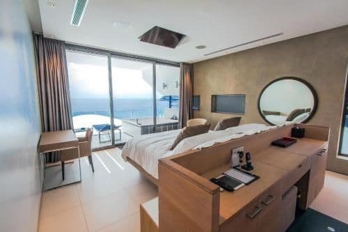 Four-Bedroom Sky Pool Villa