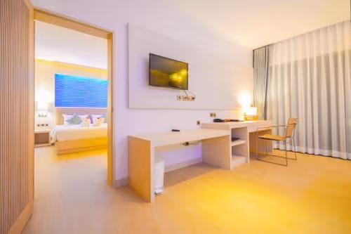 Deluxe Family Room