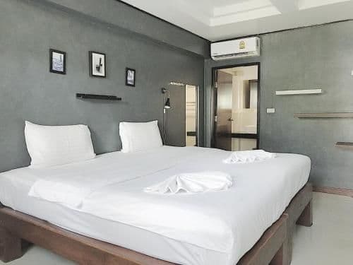 Deluxe Double Room ( 2 Adults)
