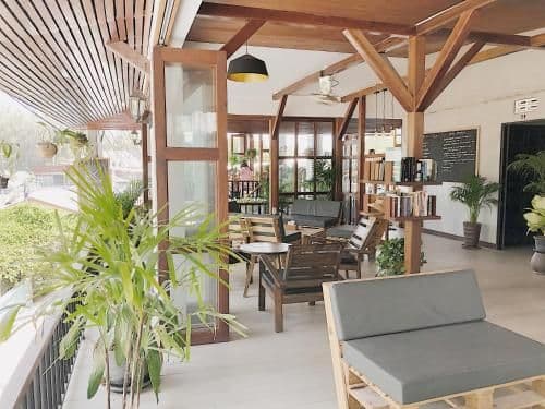 โรงแรมเดอะ รีฟ โรงแรมเดอะ รีฟ