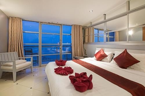 Enjoy Beach Hotel1