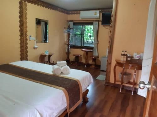 Superior Double Room with Pool Access