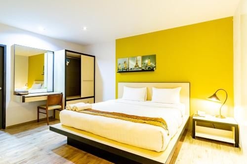 โรงแรมทองมณี (Thong Manee Hotel)0