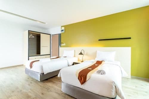 Deluxe Twin Room