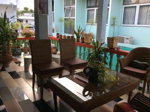 Deluxe Double Room (2 Adults + 1 Child)