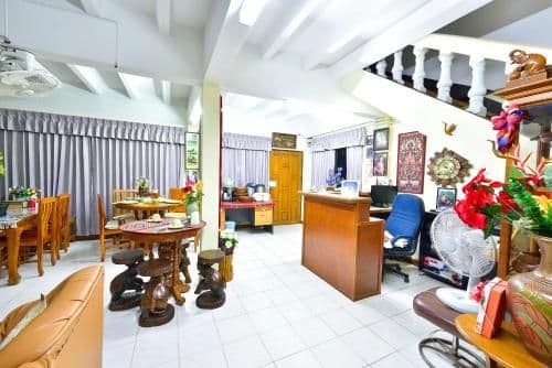 Deluxe Double Room (2 Adults + 1 Child)