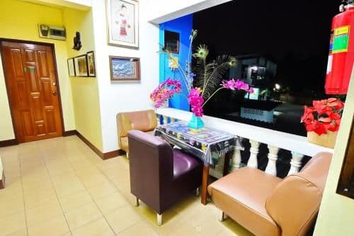 Deluxe Double Room (2 Adults + 1 Child)
