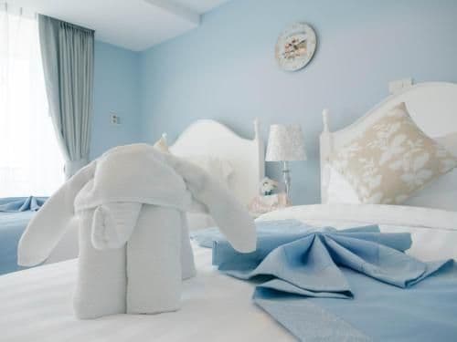 Deluxe Two-Bedroom Suite with Balcony