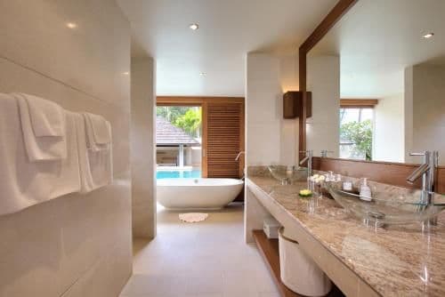 Villa - Beach Front