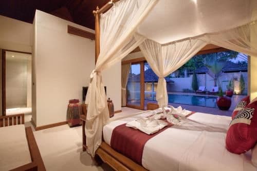 Villa - Beach Front