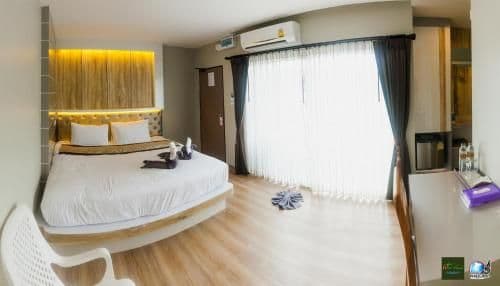 Deluxe Double or Twin Room with Balcony and City View