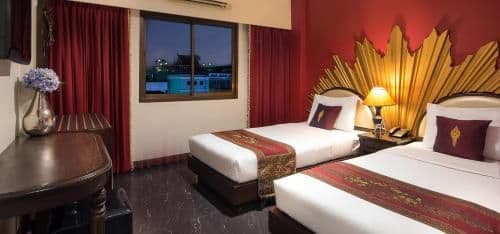 Scarlet Twin Room