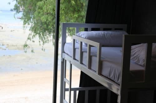 Bed in 8-Bed Mixed Dormitory with Sun Set View