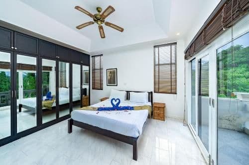 Four-Bedroom Villa with Private Pool (Green Oasis)