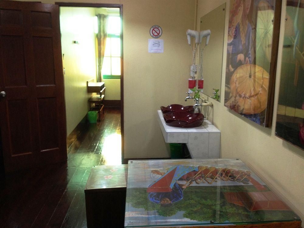 บ้านบวร ข้าวสาร (Baan Bovorn Khaosan)0