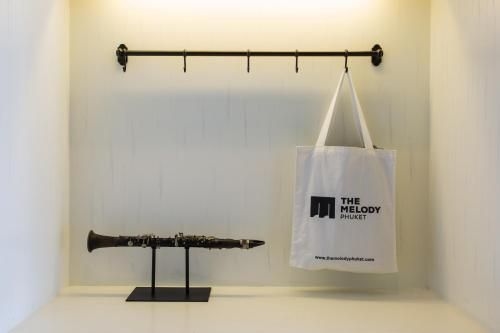 โรงแรมเดอะ เมโลดี้ ภูเก็ต (The Melody Phuket Hotel)2
