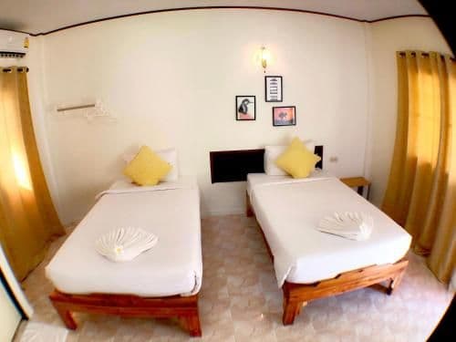 Standard Twin Room with Air Conditioning