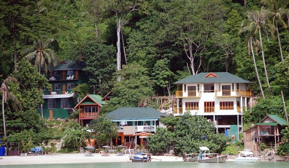 พี พี กู้ด วิว รีสอร์ท (Phi Phi Good View)1