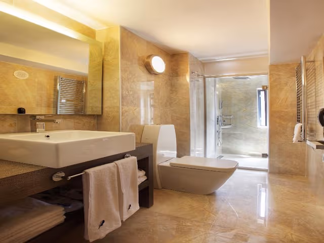 DOUBLE LUXURY