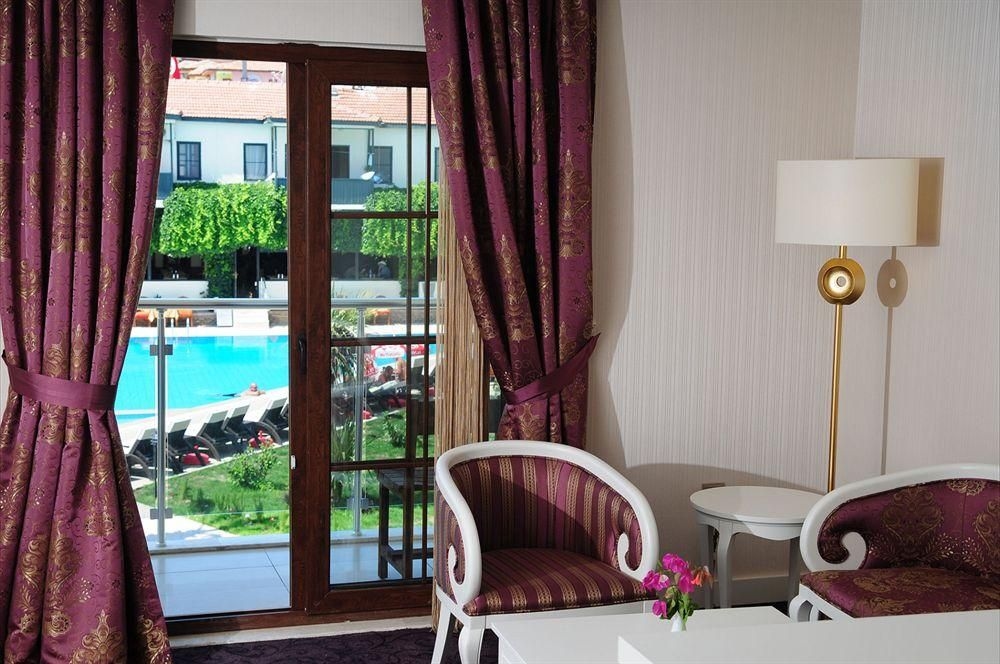 Han Deluxe Hotel3