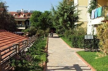 Perdikia Hill Hotel And Villas1