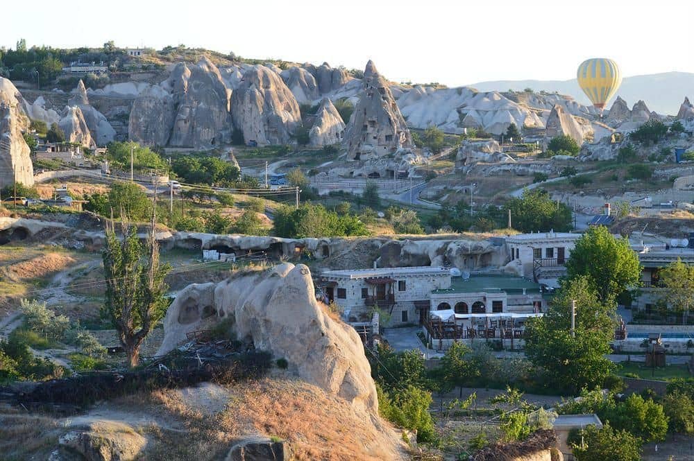Flintstones Cave Hotel Flintstones Cave Hotel