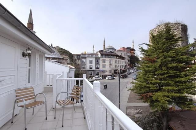 DOUBLE DELUXE WITH BALCONY