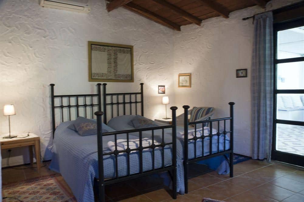Bakkhos Guesthouse Bakkhos Guesthouse
