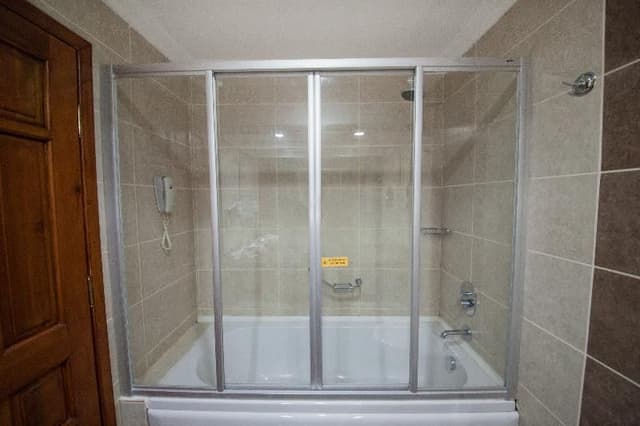 FAMILY ROOM DELUXE