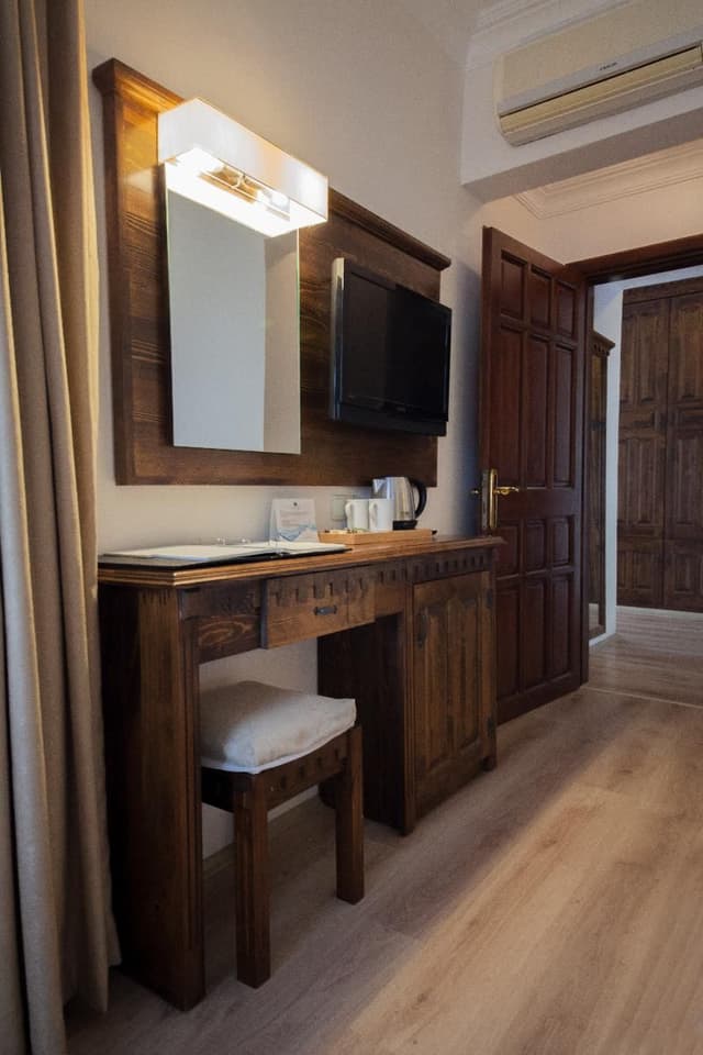 FAMILY ROOM STANDARD
