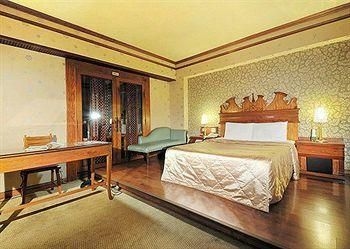 Jiaqing Hotel0