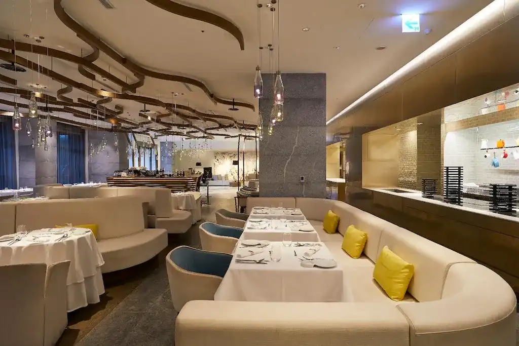 โรงแรมรอยัล เบ่ยโถ่ว โรงแรมรอยัล เบ่ยโถ่ว