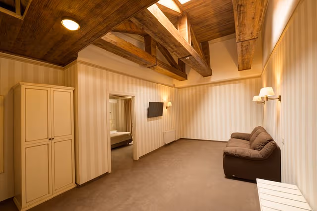 SUITE CAPACITY 1