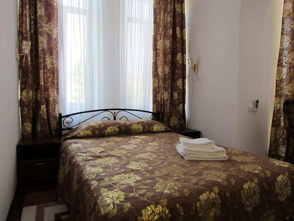 Anna Hotel3