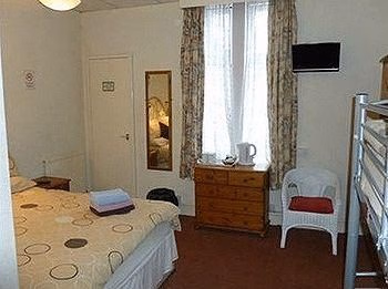 The Melrose Hotel4