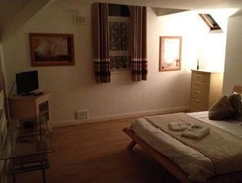 เฮนด์แฮม เฮ้าส์ โฮเต็ล (Hendham House Hotel)0