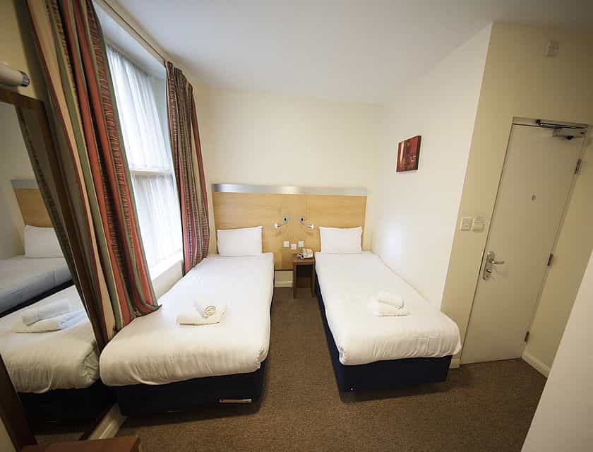 BELGRAVE HOTEL BELGRAVE HOTEL