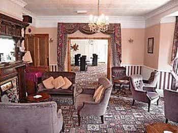 Craig-y-Dderwen Riverside Hotel