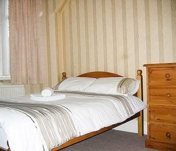 Hazel Wood Guest House4
