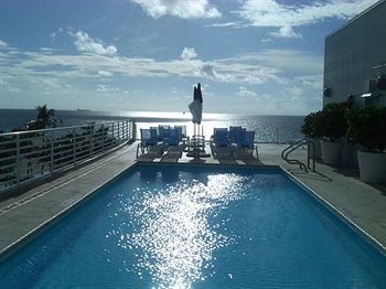 Congress Hotel South Beach0