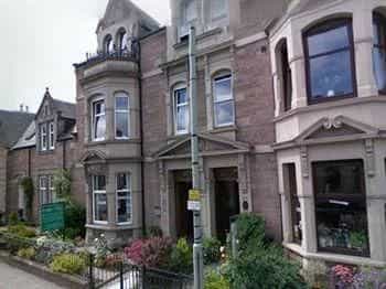Cedar Villa Guest House - B&B Cedar Villa Guest House - B&B