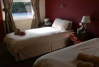 Hare & Hounds Inn Hare & Hounds Inn