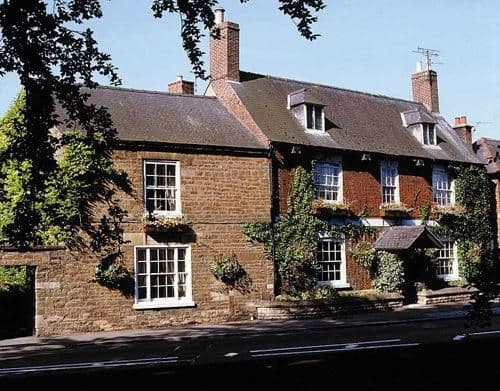 OLD WISTERIA HOTEL OLD WISTERIA HOTEL