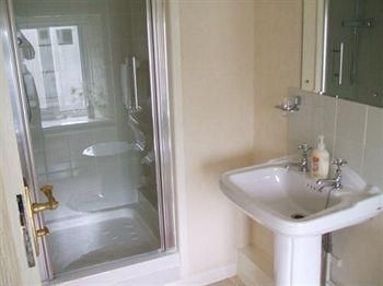 Cross Close House B&B0