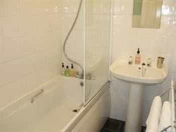 A1 Summerville Guest House